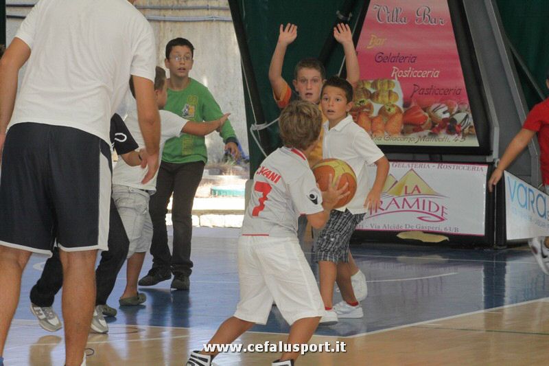 110924 basket 021_tn.jpg